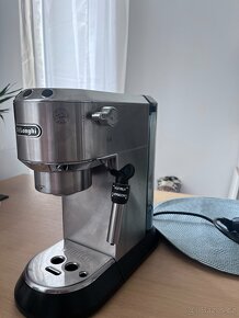 Pákový kávovar Delonghi Dedica EC + Mlýnek na kávu Bosch - 2