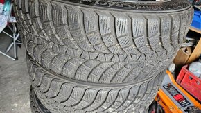 Sada alu kol originál Audi rozteč 5x112 s zimní 225/45/17 - 2