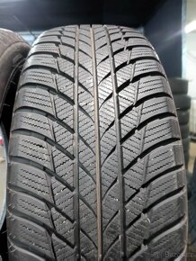 2xzimní pneu 205/60/17.Bridgestone. - 2