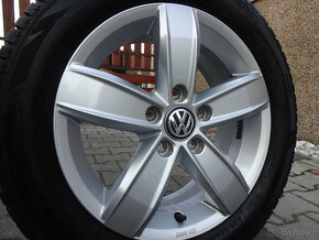 ZÁNOVNÍ ZIMNÍ ORIGINÁL VW 16" 5x112 pneu 205/55R16 - 2