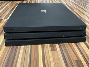 Playstation 4 PRO 1TB - 2