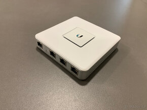 Ubiquiti UniFi Security Gateway (USG) - 2