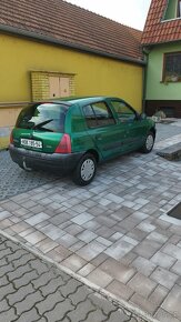 Renault Clio - 2