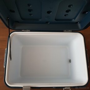 Chladicí box Outwell Fulmar 60L - 2