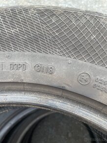 Pneu kola 235/65r17 continental zimní - 2