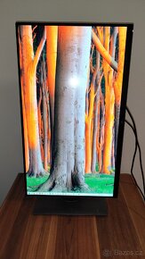 Monitor Dell 27" QHD 1440p bezrámečkový - 2