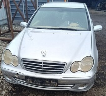 ND z Mercedes C200 2148.cm3 90.kw nafta r.v.2004 (K43) - 2