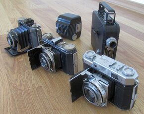 Kodak - 5 aparátů, Retina I a IIa, Duo 620, kamera Ciné 8 - 2