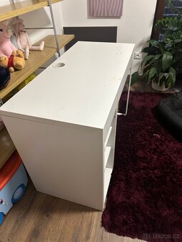 Ikea bílý stul se šuplíky - 2