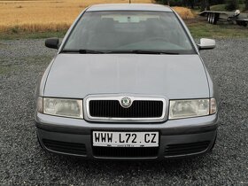 Škoda Octavia 1,4 pouze 1 maj. motor občas kouří - 2