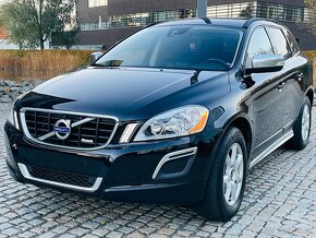 Volvo XC60 2.4D 4x4 5VÁLEC R-DESIGN VÝHŘEV KŮŽE SERVISKA - 2