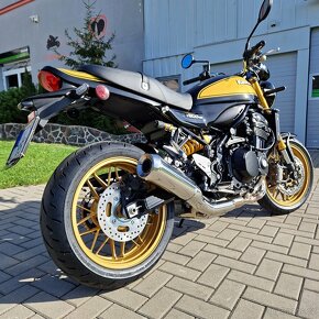 Kawasaki Z900 RS SE model 2024 pouze 800 km najeto - 2