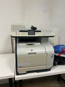 HP Color LaserJet CM2320 Tiskárna - 2