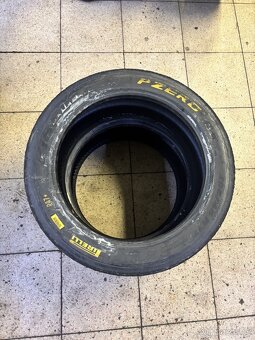 pneu pirelli r17 slick RA7+ 2ks - 2