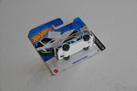 Hot Wheels Ford Escort RS2000 - 2