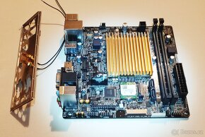 ASUS Prime J4005I-C mini ITX - 2