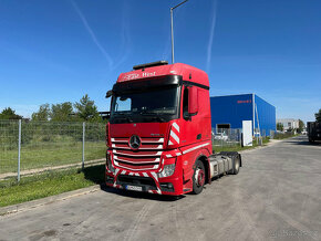 Mercedes-Benz Actros MEGA MP4 (2015) - 2