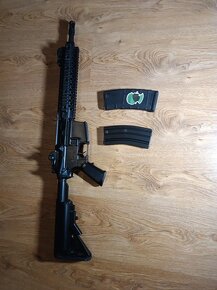 M4 airsoft replika - 2