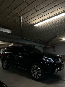 MERCEDES GLS 350d 4 Matic 7 MÍST - 2