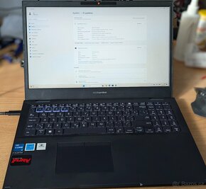 VÁNOČNÍ SLEVA - ASUS ExpertBook B2 (i5 12 jader, 64GB ram) - 2