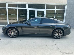 PORSCHE PANAMERA TURBO - 2