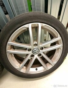 Alu kola vw 5x112 r17 7,5j et49 pneu 225/45/17 - 2