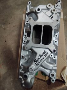 Edelbrock Performer RPM FORD small block - 2