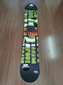 Prodám SNOWBOARD + boty BURTON Coco White - 2