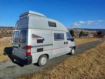 Obytný Fiat Ducato Hymer Magic 2.5 tdi 4 osoby - 2