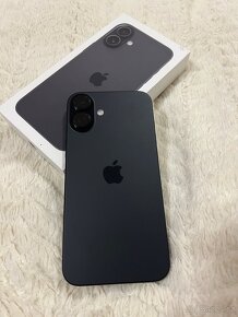 iPhone 16 Plus (černý, 256GB) - 2