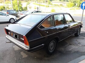 Lancia Beta rv 1981  zadní okno s bausetem - 2