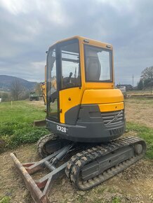 Pásový bagr Volvo ecr28 2.8t - 2