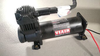 VIAIR vzduchový kompresor 444C Stealth Black - 2