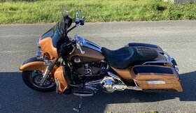 Harley-Davidson Street Glide 105th - 2