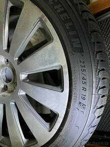 Litá kola Audi 235/45 R19 - 2