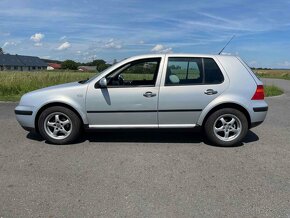 Volkswagen Golf 1.6 TRENDLIN - 2