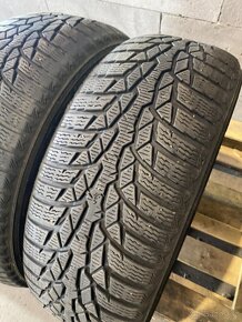 Zimní pneu 215/55 R17 98H Nokian 5-5,5mm - 2