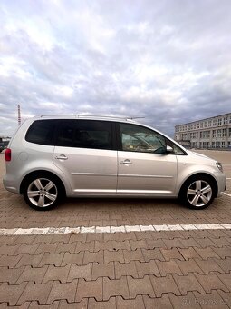 VW Touran - 2