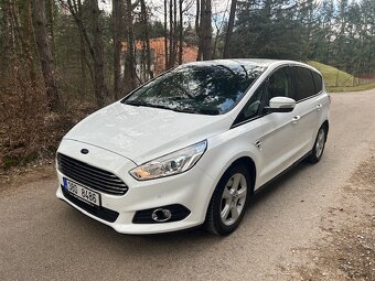 Ford S-MAX 7 míst manuál nafta - 2