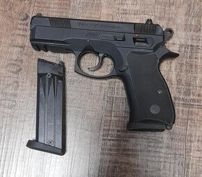 CZ 75 D Compact + sada - 2