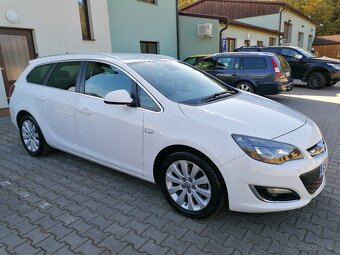 Opel Astra J 1,7cdti 81kw 2013,plny servis Opel bez investic - 2