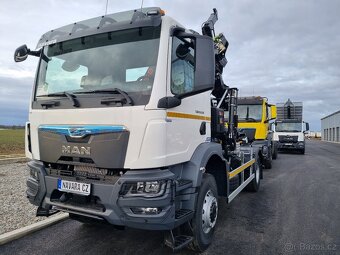 MAN 18.290 4x4 ČTYŘKOLKA RUKA HIAB A NOSIČ KONTEJNERU - 2