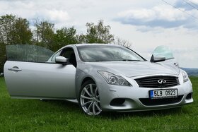 Infiniti G37S - 2