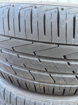 Letní pneu 235/50R19 - 2