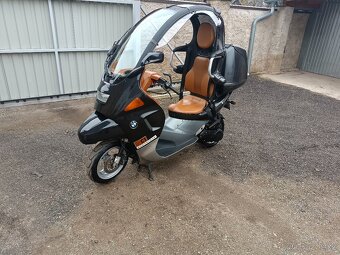 BMW C1 125i executive  ABS Cz doklady v ceně plná výbava. - 2