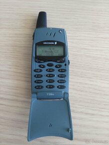 Sony Ericsson T28s - 2