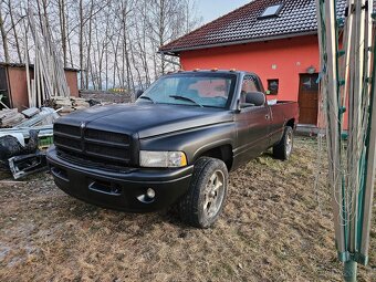 Prodám Dodge Ram druhé gen. R.r.v.2000 ,V6,obsah-3.9i - 2