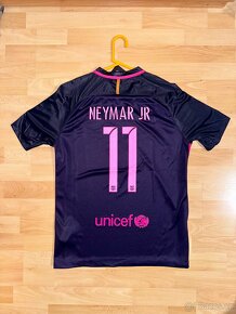 Dres Neymar - FC Barcelona 2016/17 venkovní - 2