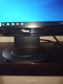 Monitor Fujitsu 22" - 2