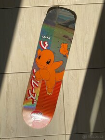 Pokémon x Santa Cruz skateboard deska 8” Charmander - 2